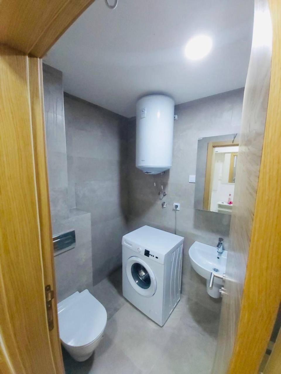 Wow Apartman Becici מראה חיצוני תמונה